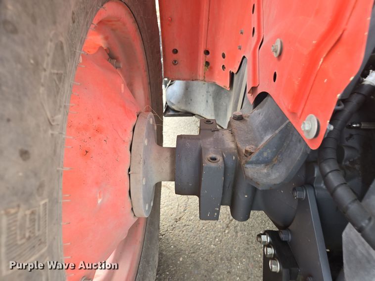 image for item EC0899 2018 Kubota M5N-111 MFWD tractor