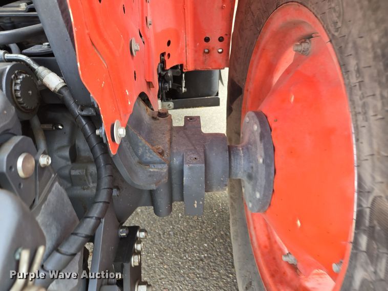 image for item EC0899 2018 Kubota M5N-111 MFWD tractor