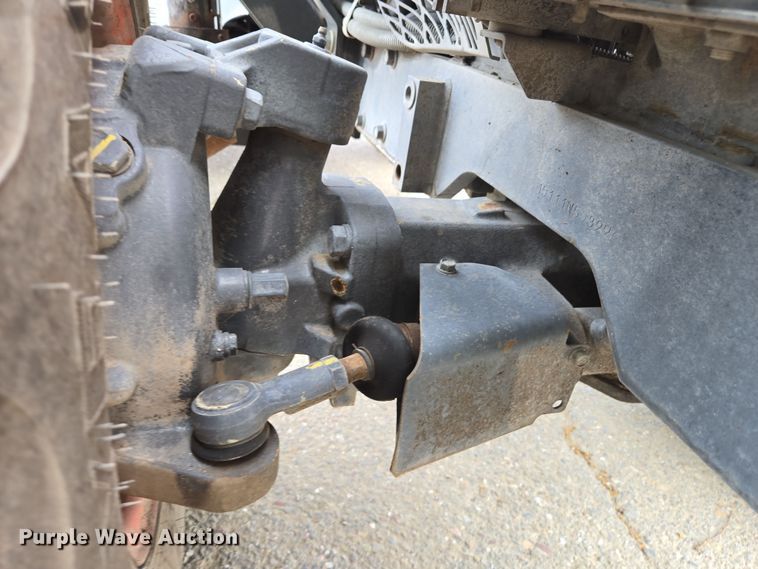 image for item EC0899 2018 Kubota M5N-111 MFWD tractor