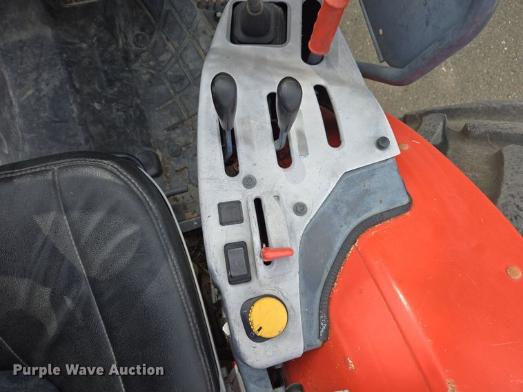 image for item EC0899 2018 Kubota M5N-111 MFWD tractor