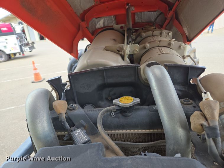 image for item EC0899 2018 Kubota M5N-111 MFWD tractor