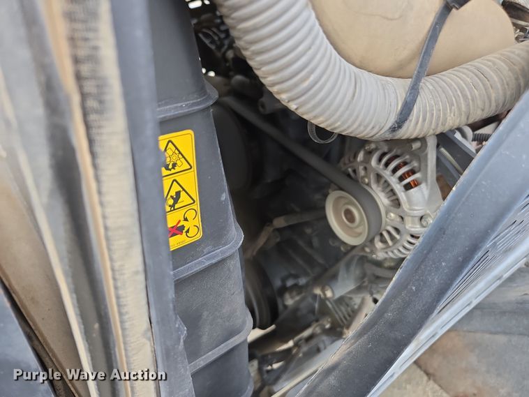 image for item EC0899 2018 Kubota M5N-111 MFWD tractor