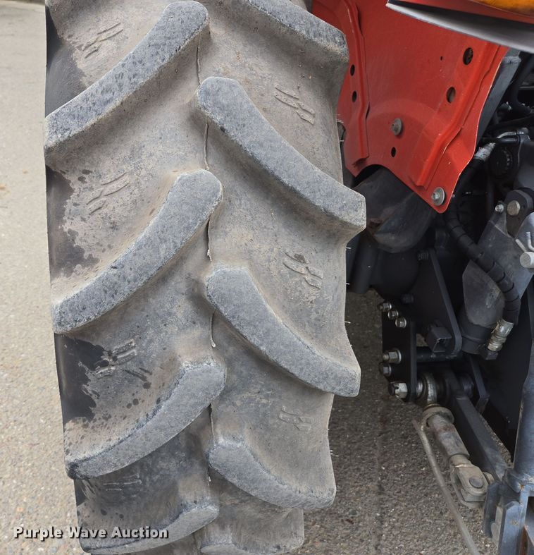 image for item EC0899 2018 Kubota M5N-111 MFWD tractor