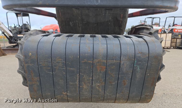 image for item EC0900 2018 Kubota M5N-111 MFWD tractor