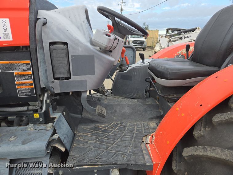 image for item EC0900 2018 Kubota M5N-111 MFWD tractor