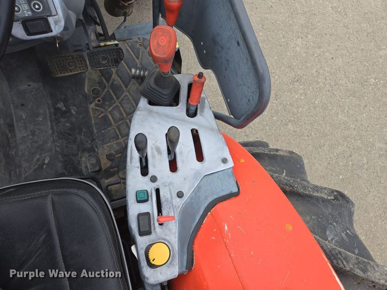 image for item EC0900 2018 Kubota M5N-111 MFWD tractor