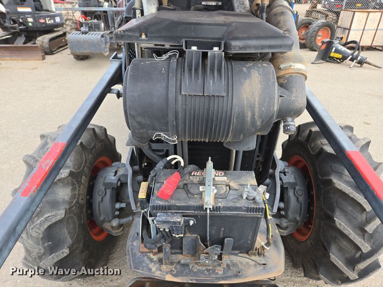 image for item EC0900 2018 Kubota M5N-111 MFWD tractor