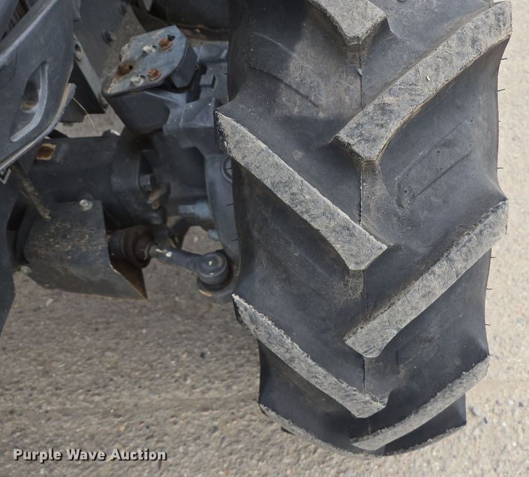 image for item EC0900 2018 Kubota M5N-111 MFWD tractor