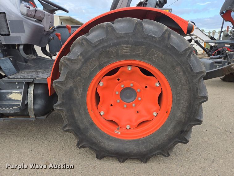 image for item EC0900 2018 Kubota M5N-111 MFWD tractor