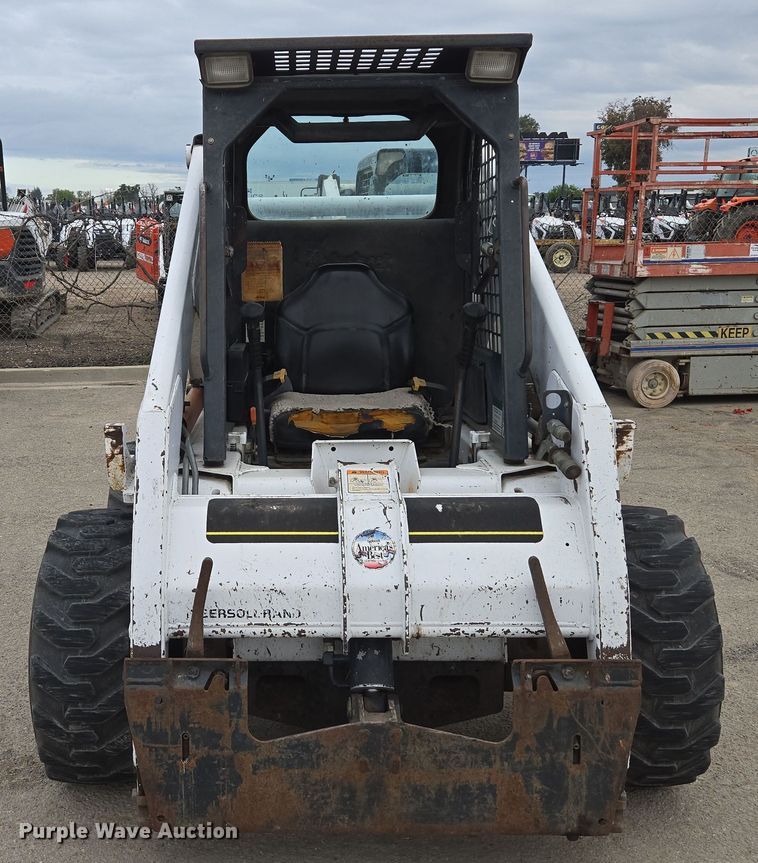 image for item EC0901 1997 Bobcat 773 skid steer loader
