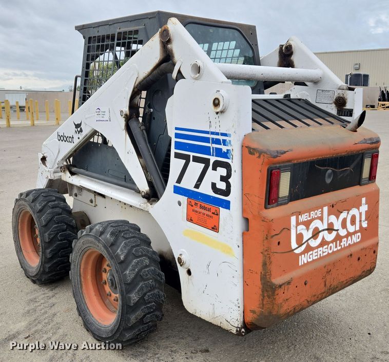 image for item EC0901 1997 Bobcat 773 skid steer loader