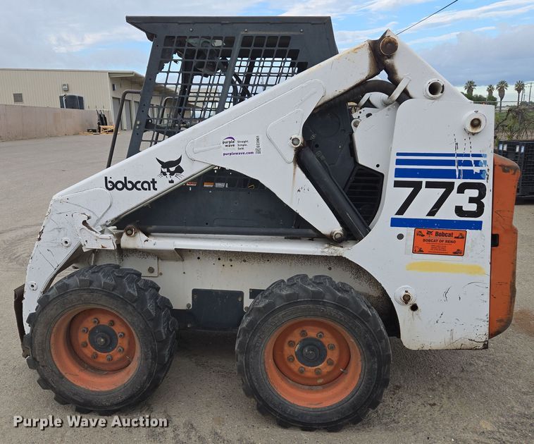 image for item EC0901 1997 Bobcat 773 skid steer loader