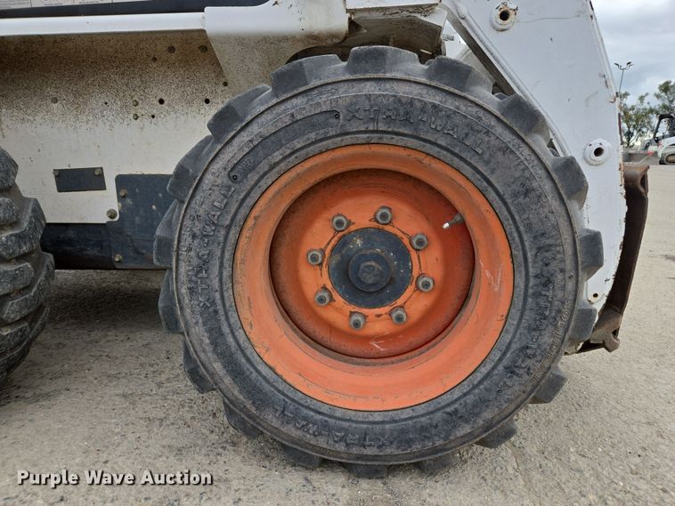 image for item EC0901 1997 Bobcat 773 skid steer loader