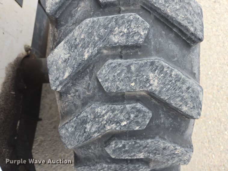 image for item EC0901 1997 Bobcat 773 skid steer loader