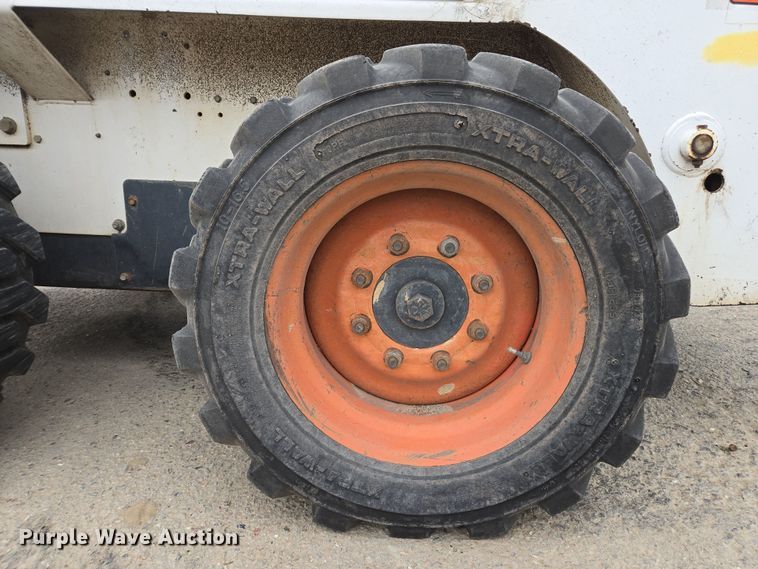 image for item EC0901 1997 Bobcat 773 skid steer loader