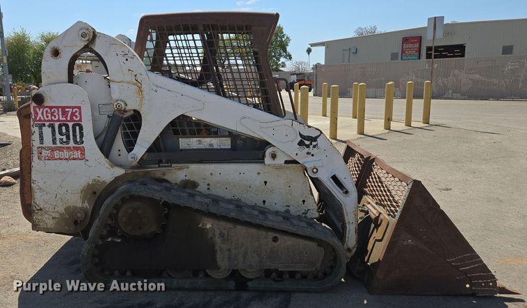 image for item EC0902 2008 Bobcat T190 tracked skid steer loader