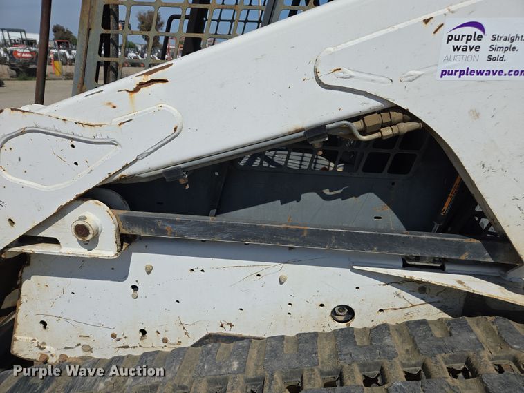 image for item EC0902 2008 Bobcat T190 tracked skid steer loader