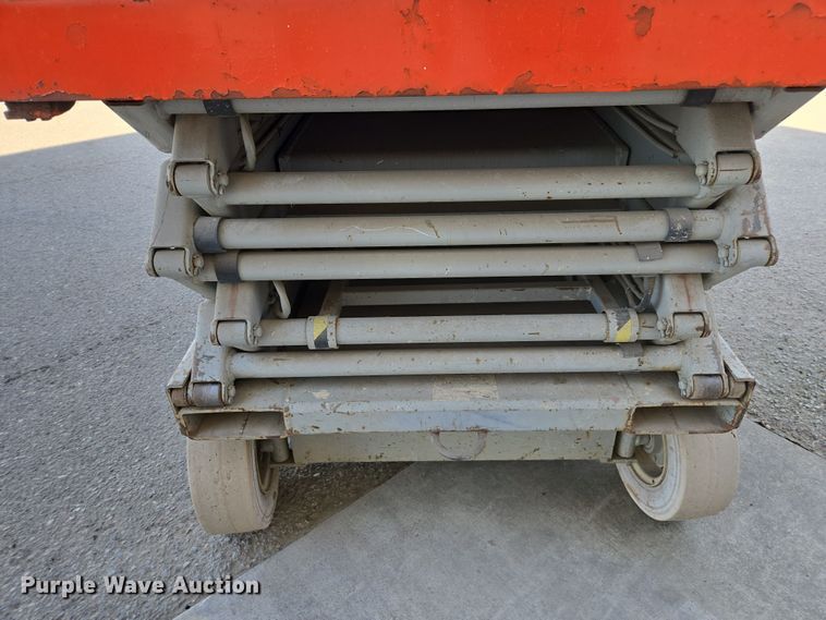 image for item EC0903 1997 Skyjack 4626 scissor lift