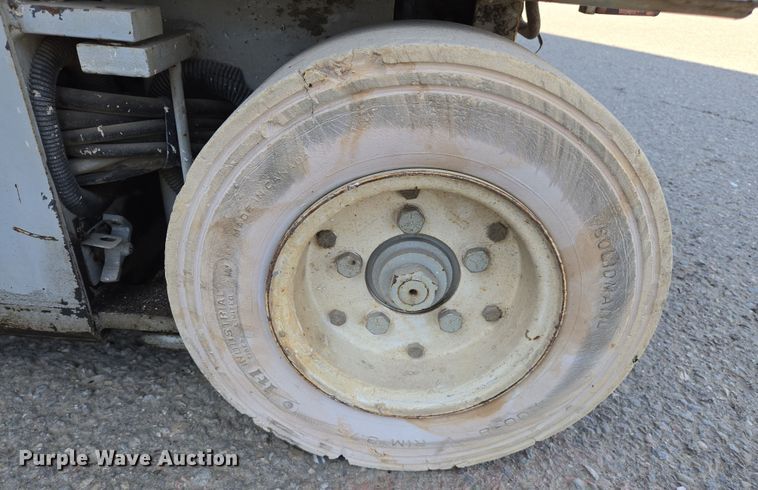 image for item EC0903 1997 Skyjack 4626 scissor lift