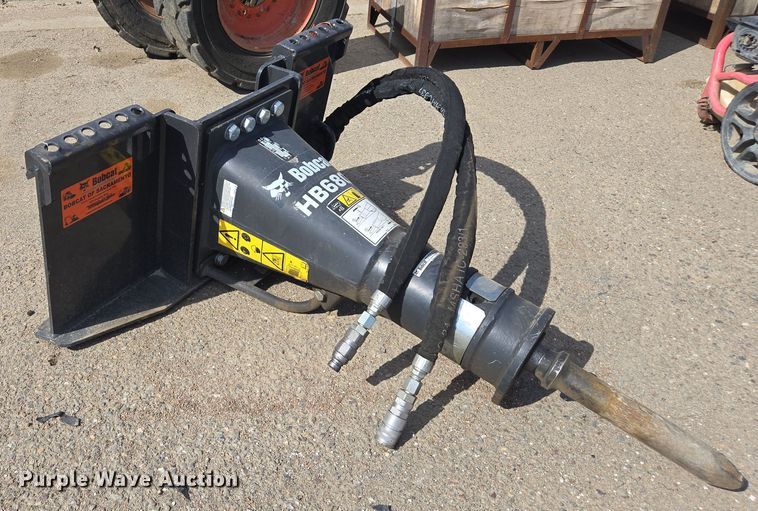 image for item EC0904 2023 Bobcat HB680 skid steer breaker