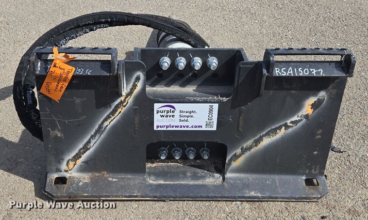 image for item EC0904 2023 Bobcat HB680 skid steer breaker
