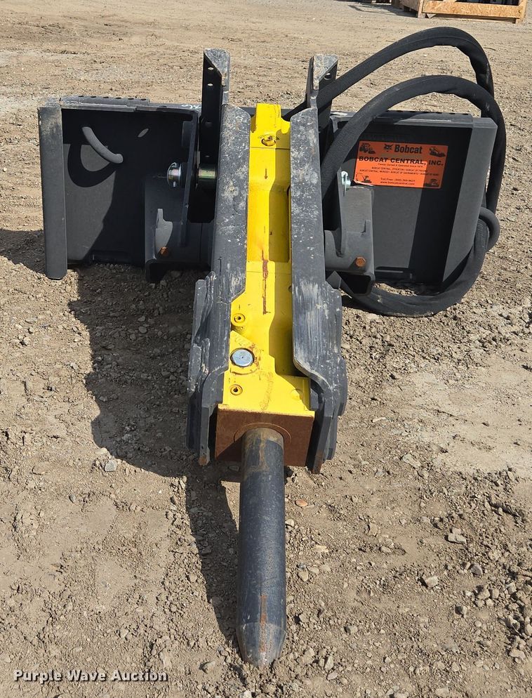 image for item EC0905 Stanley MB05S skid steer breaker