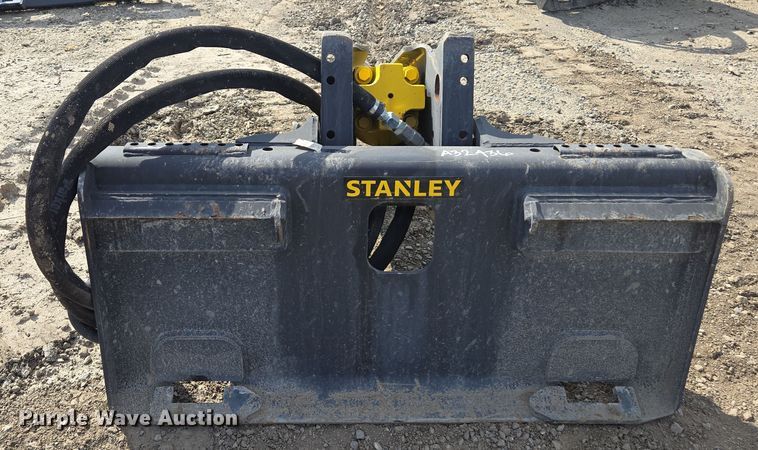 image for item EC0905 Stanley MB05S skid steer breaker