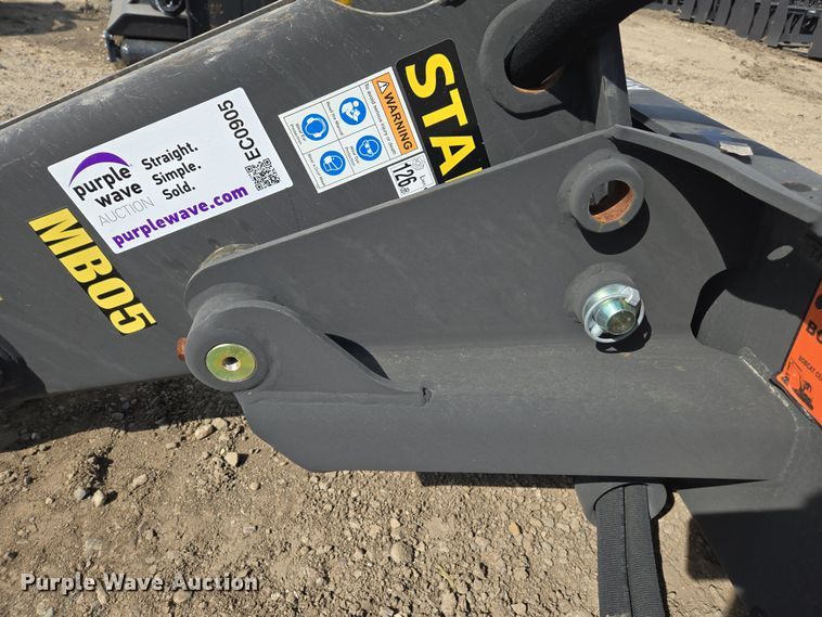 image for item EC0905 Stanley MB05S skid steer breaker