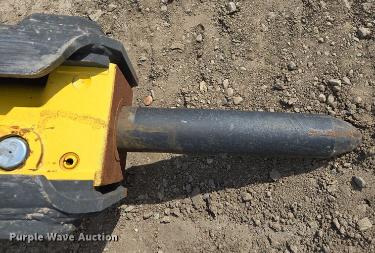 image for item EC0905 Stanley MB05S skid steer breaker