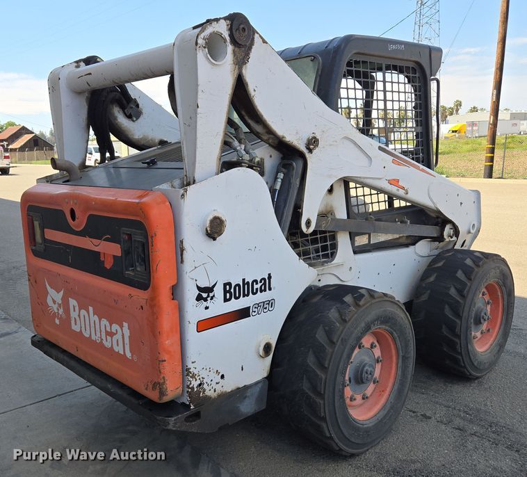 image for item EC0906 Bobcat S750 skid steer loader