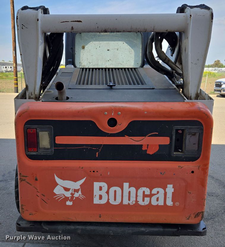 image for item EC0906 Bobcat S750 skid steer loader