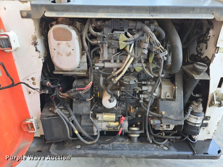 image for item EC0906 Bobcat S750 skid steer loader