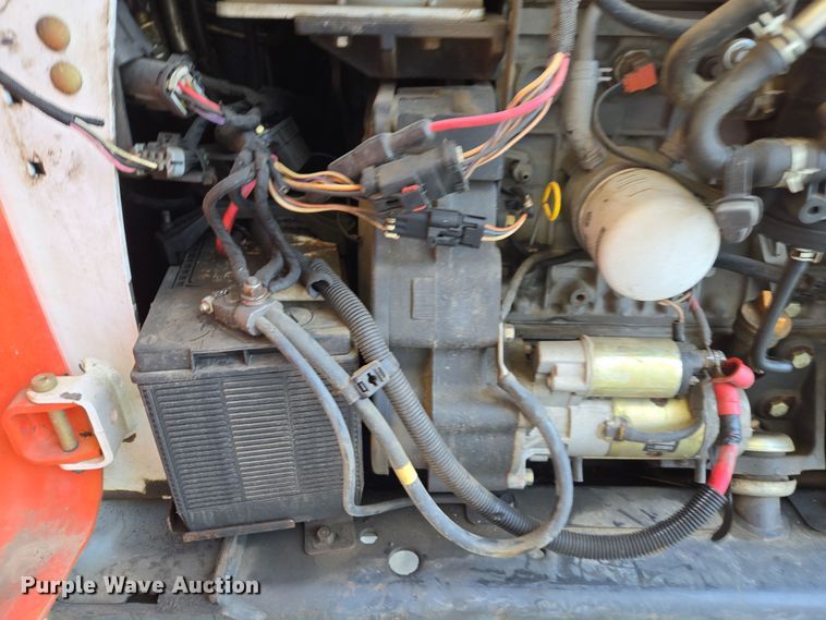 image for item EC0906 Bobcat S750 skid steer loader