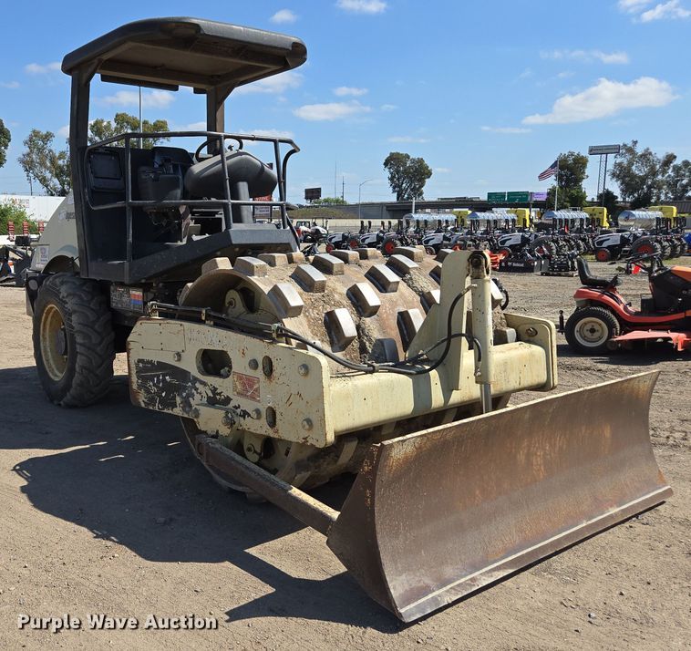 image for item EC0907 2006 Ingersoll Rand SD-70F TF single drum vibratory roller