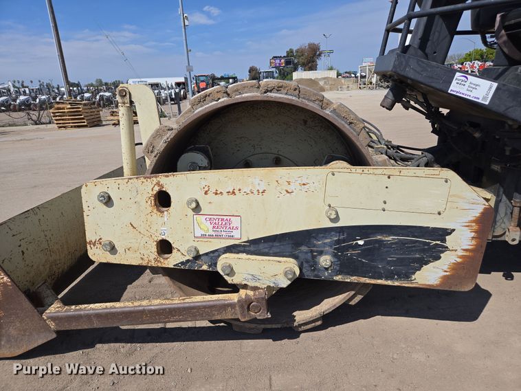 image for item EC0907 2006 Ingersoll Rand SD-70F TF single drum vibratory roller