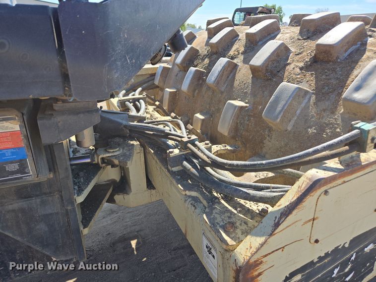 image for item EC0907 2006 Ingersoll Rand SD-70F TF single drum vibratory roller