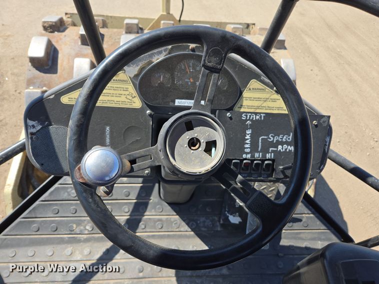 image for item EC0907 2006 Ingersoll Rand SD-70F TF single drum vibratory roller