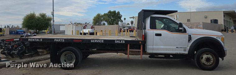 image for item EC0908 2017 Ford F550 flatbed truck