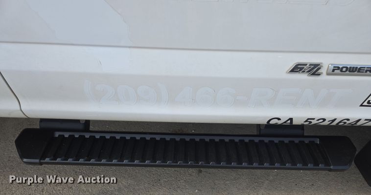 image for item EC0908 2017 Ford F550 flatbed truck