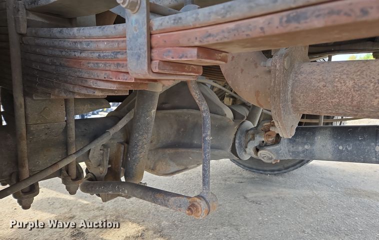 image for item EC0908 2017 Ford F550 flatbed truck