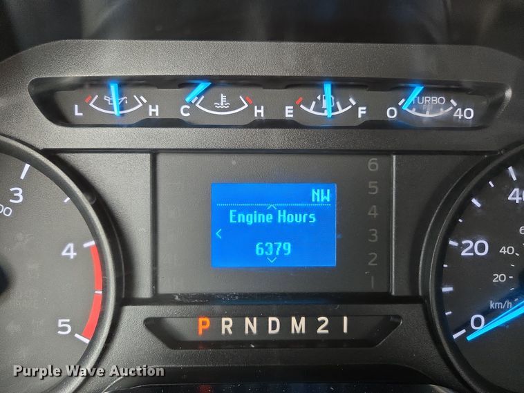 image for item EC0908 2017 Ford F550 flatbed truck