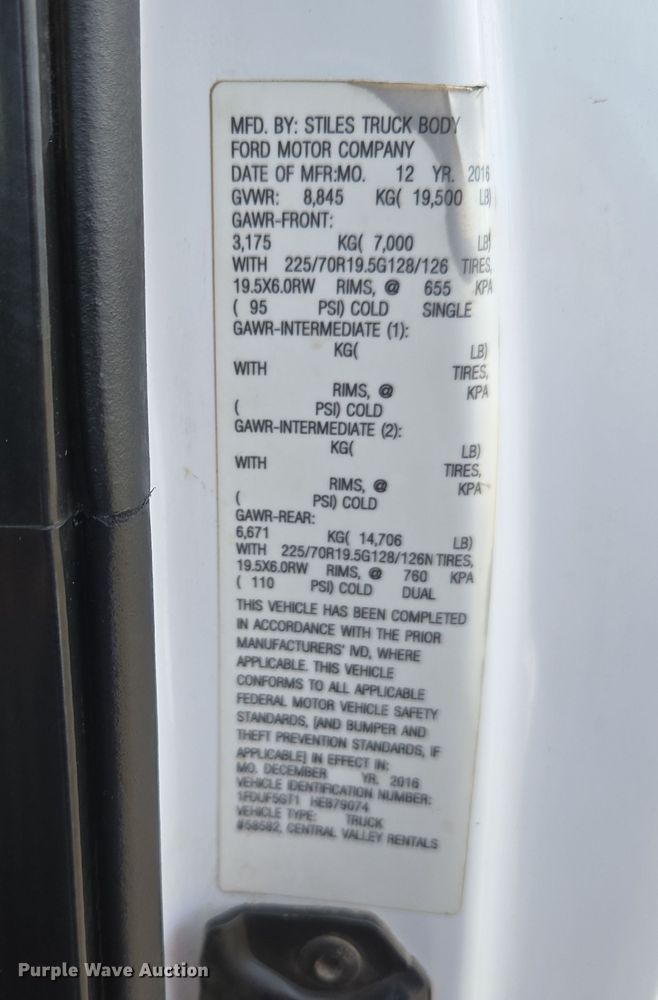 image for item EC0908 2017 Ford F550 flatbed truck