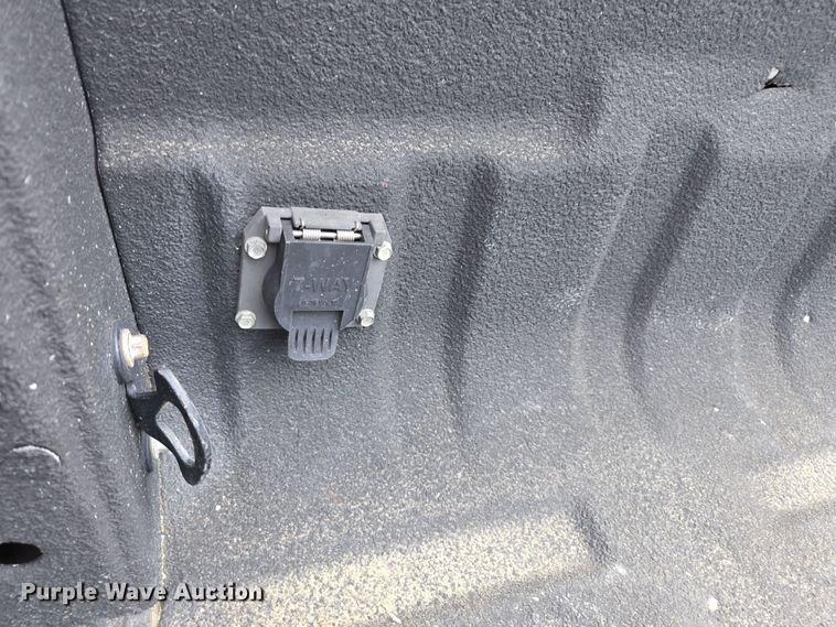 image for item EC0909 2015 Ford F250 Super Duty XL Crew Cab pickup truck