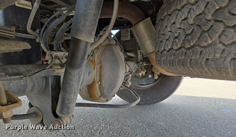 image for item EC0909 2015 Ford F250 Super Duty XL Crew Cab pickup truck