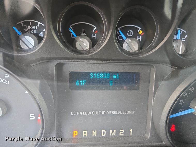 image for item EC0909 2015 Ford F250 Super Duty XL Crew Cab pickup truck