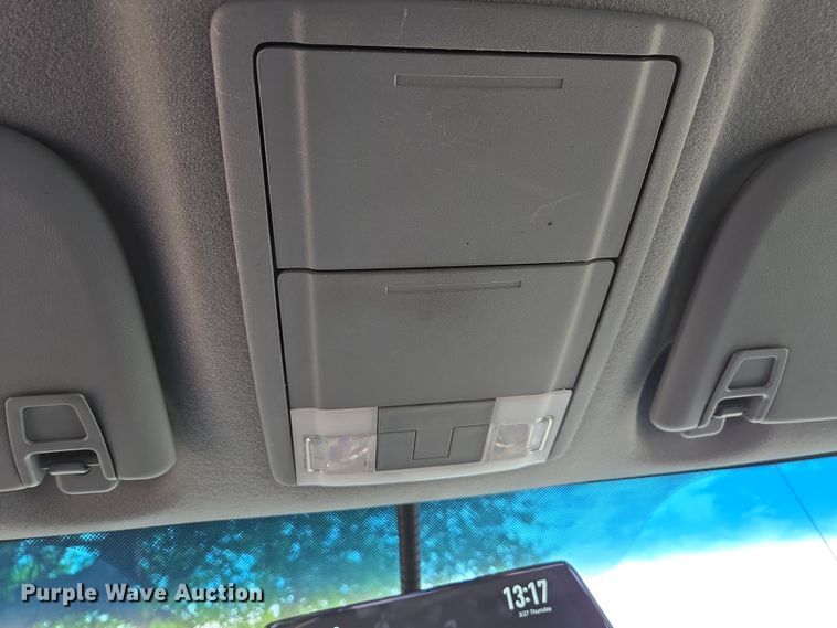 image for item EC0909 2015 Ford F250 Super Duty XL Crew Cab pickup truck