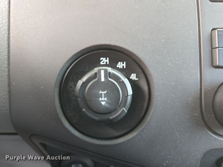 image for item EC0909 2015 Ford F250 Super Duty XL Crew Cab pickup truck