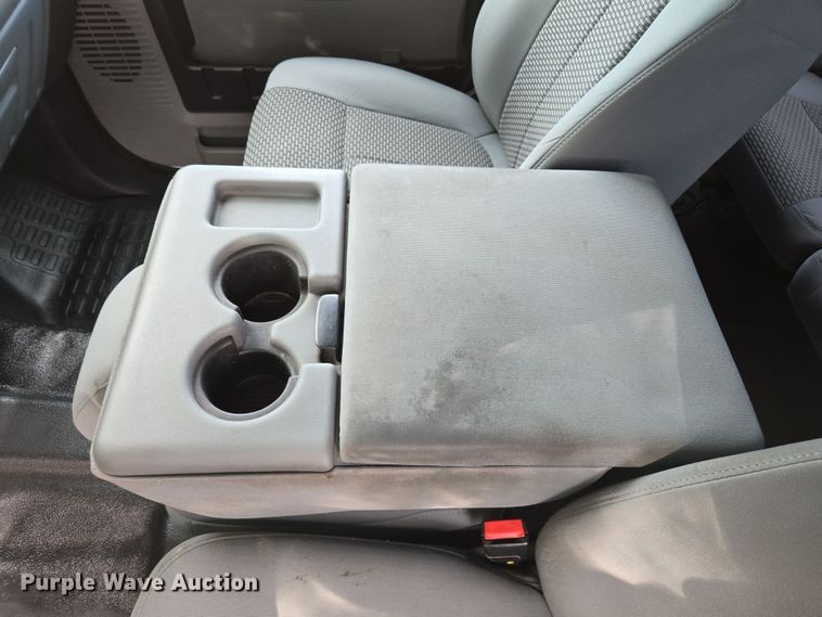 image for item EC0909 2015 Ford F250 Super Duty XL Crew Cab pickup truck