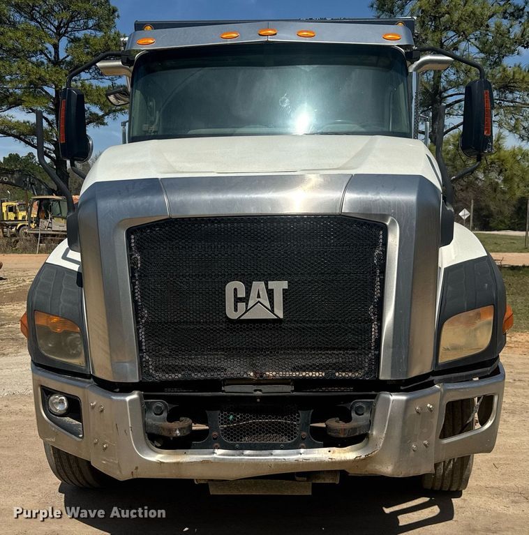 image for item EC3510 2014 Caterpillar CT660 dump truck