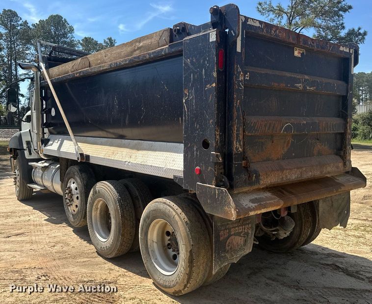 image for item EC3510 2014 Caterpillar CT660 dump truck